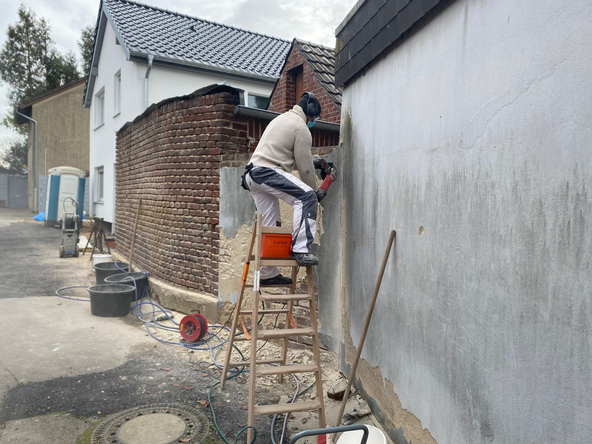 Sapsiz Bau - Professionelle Sanierungsarbeiten